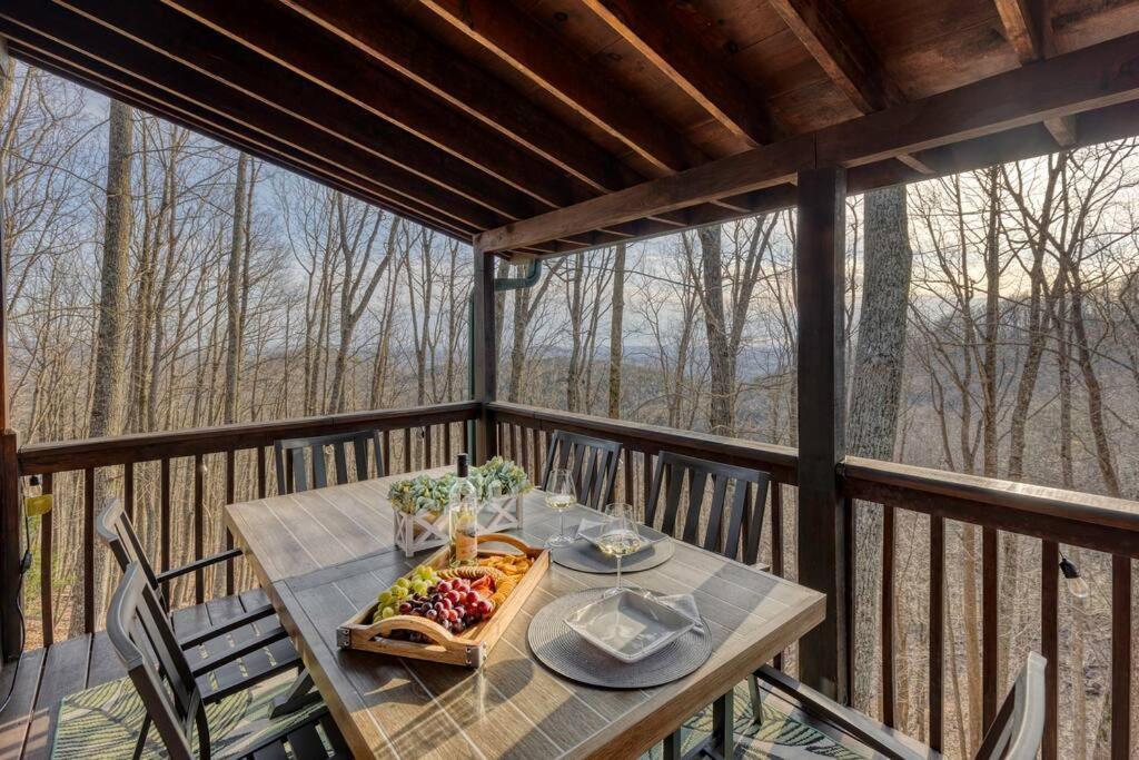 Mtn Cabin Sleeps 10 - 5 Mins To Fishing & Camping Ellijay Exterior foto